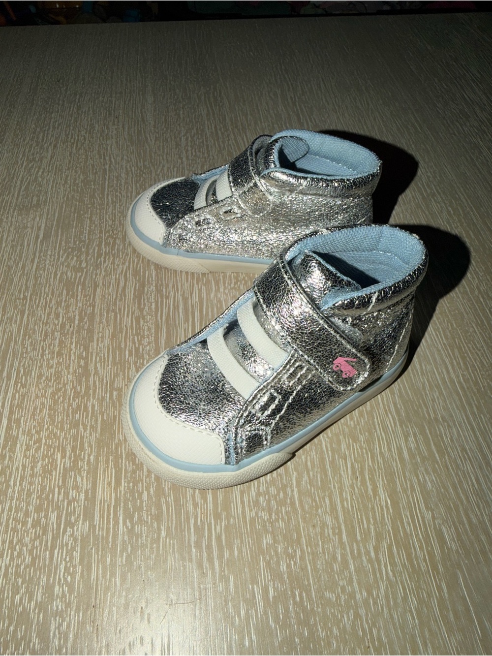 See Kai Run Silver High-Top Sneakers size 4